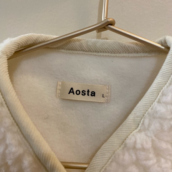 NWT FAUX FUR VEST- Kids - Picture 4 of 5